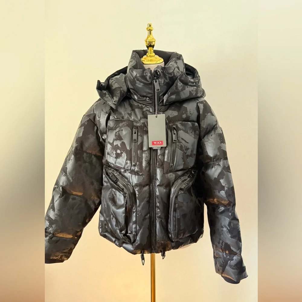 Tumi Utility Expedition Black Camo Down Puffer Woman Size L